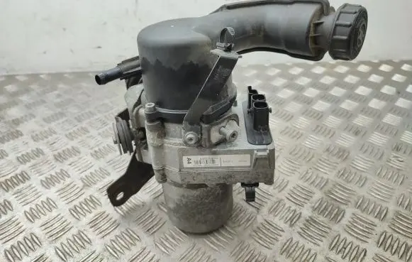 Peugeot 508 Power steering pump V29007065D