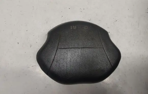 Iveco Daily 3rd gen Steering wheel airbag