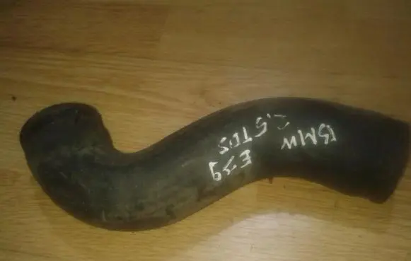 BMW 5 E39 Intercooler hose/pipe