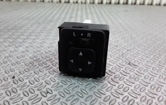 Mitsubishi Lancer X Wing mirror switch 5701E78
