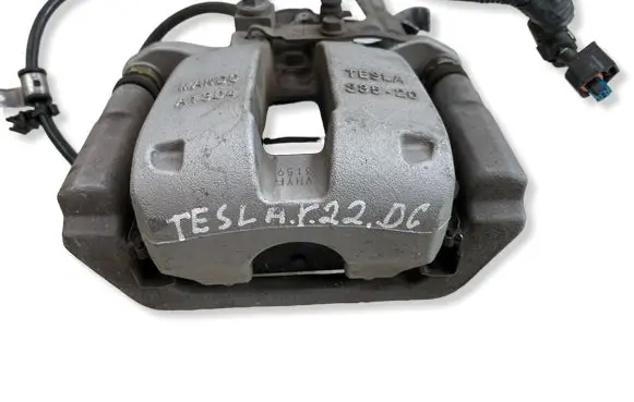 Tesla Model Y Rear brake caliper 104462400J 228878200A