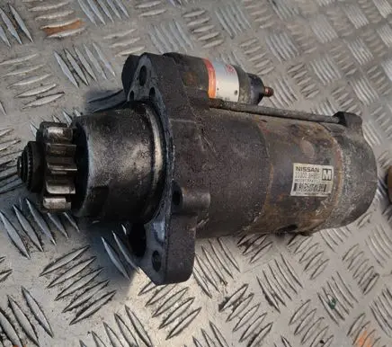 Nissan Primera Starter motor 233008H801