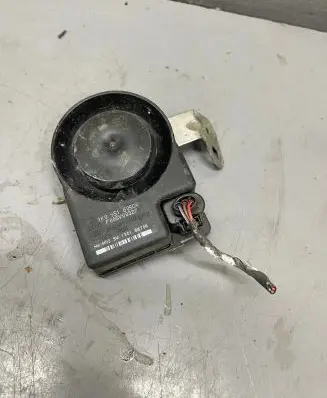 Audi A4 S4 B8 8K Alarm system siren 1K0951605C F005V00327