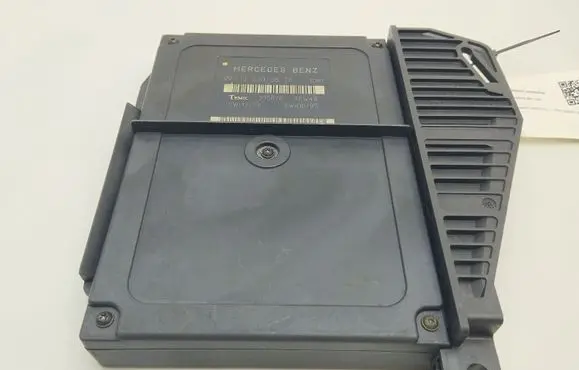 Mercedes-Benz E W210 Other control units/modules 2108203826