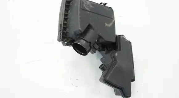 Ford Mondeo MK V Air filter box DS739643KA