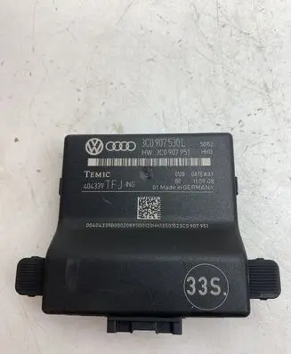 Volkswagen PASSAT CC Gateway control module 3C0907530L