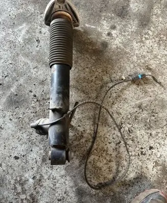 BMW X5 F15 Rear shock absorber/damper 6875088 270115 10541310