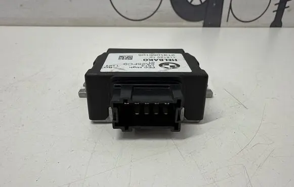 BMW X3 G01 Fuel injection pump control unit/module 5A25FC9
