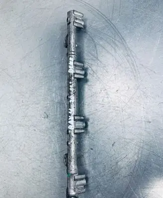 Toyota RAV 4 (XA30) Fuel main line pipe 2325028080