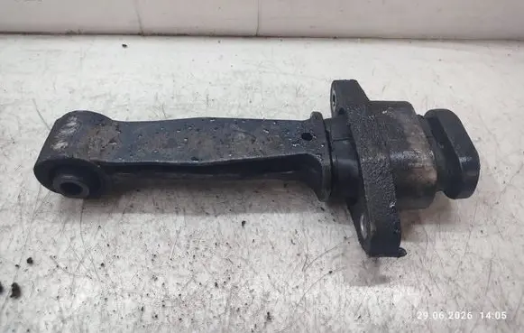 KIA Optima Engine mount bracket