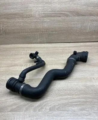 BMW X5 E53 Engine coolant pipe/hose 1436375 7519427