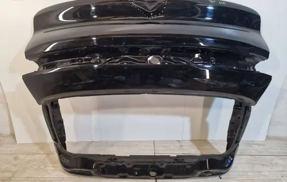 Porsche Cayenne (9Y0 9Y3) Tailgate/trunk/boot lid 9Y0827143