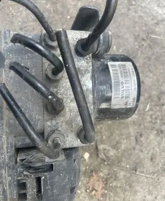 Volvo V70 ABS Pump