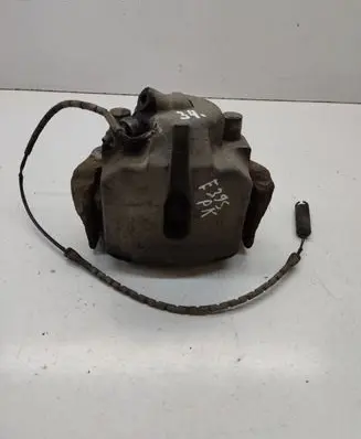 BMW 5 E39 Front brake caliper 6022296