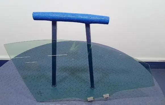 Honda Accord Front door window glass four-door 