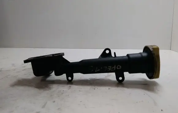 Opel Astra H Oil fill pipe 