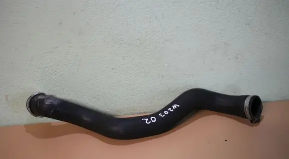 Mercedes-Benz C W203 Engine coolant pipe/hose