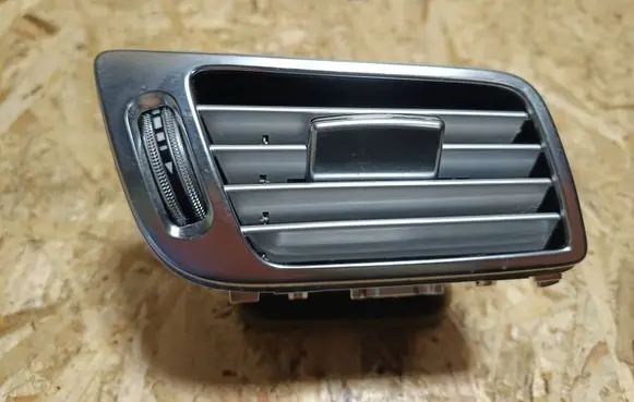 Mercedes-Benz CLS C218 X218 Dashboard side air vent grill/cover trim A2188300954