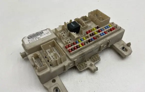 Ford Focus C-MAX Fuse module 4M5T14A073BF 00105061 519098503