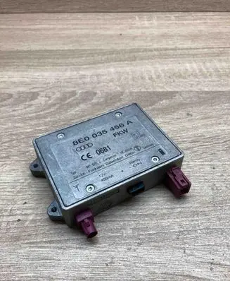 Audi A6 S6 C5 4B Antenna control unit 8E0035456A