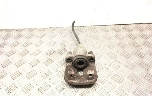 BMW 5 E39 Rear brake caliper 4010298