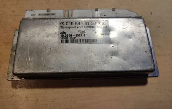 Mercedes-Benz C W202 ABS control unit/module 0195453132