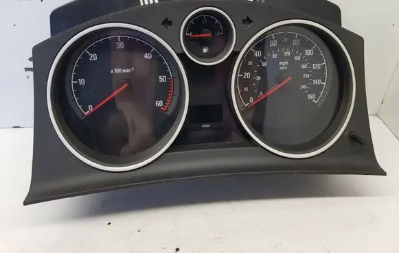 Opel Zafira B Speedometer (instrument cluster) 13267548 nr904