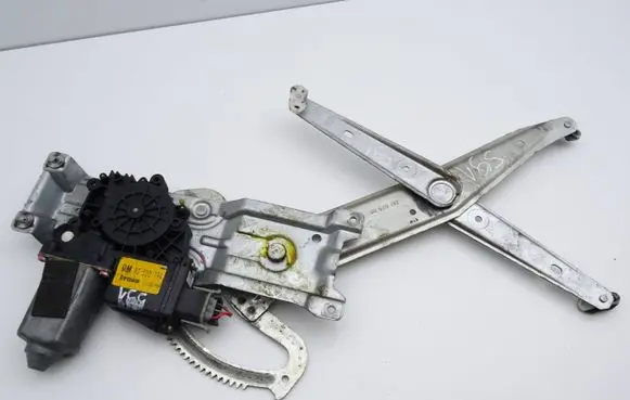 Opel Corsa B Front door window regulator with motor 90520194 90520192