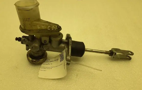 Subaru Legacy Master brake cylinder