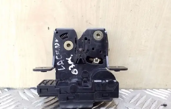Renault Laguna II Tailgate/trunk/boot lock/catch/latch 8200257615