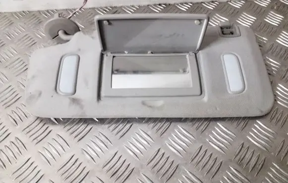 Opel Mokka Sun visor