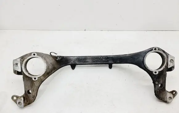 Volkswagen Touareg I Engine mounting bracket 7L6199207