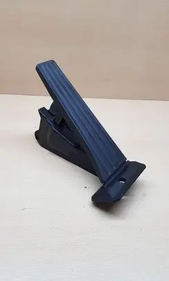BMW 4 F32 F33 Accelerator throttle pedal 6853175