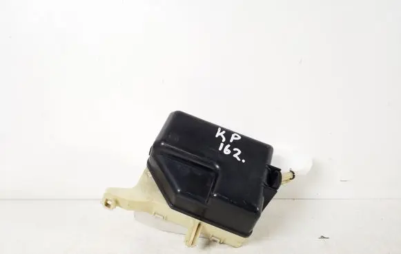 Toyota Yaris Fuse module 82741-52010
