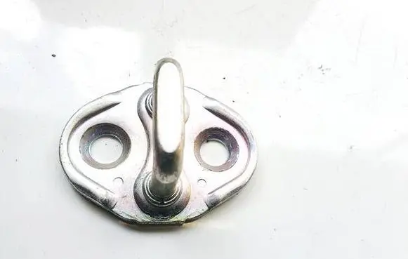 Mazda CX-30 Rear door lock loop/hook striker 4G25