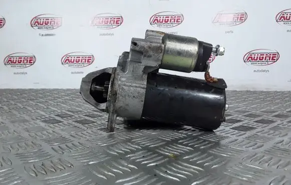 Mercedes-Benz A W169 Starter motor 1005821986