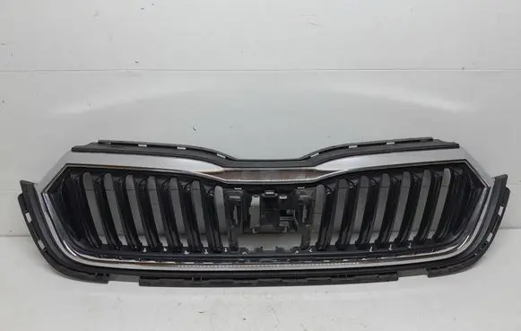 Skoda Octavia Mk4 Front bumper upper radiator grill 5E3853653