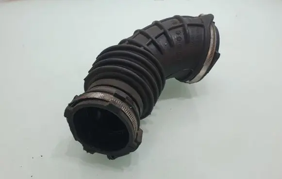 Audi A5 Sportback 8TA Air intake hose/pipe 06H129629