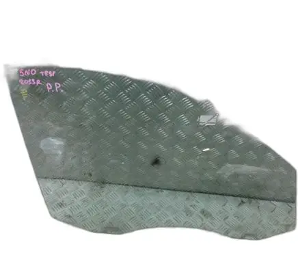 Volkswagen Tiguan Sliding door window/glass 