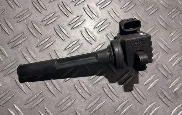 Opel Frontera B High voltage ignition coil 8971363250 CM11102