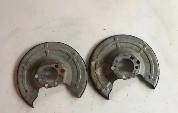 Opel Astra H Rear brake disc plate dust cover 