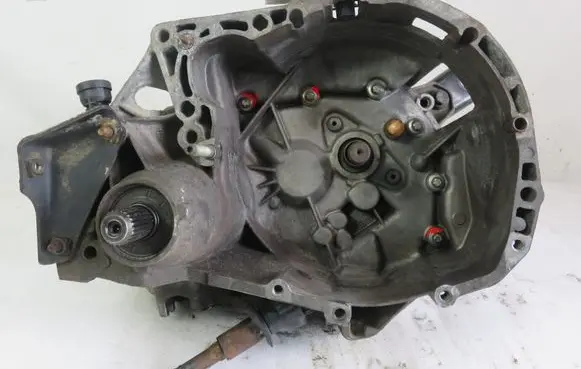Manual 6 speed gearbox