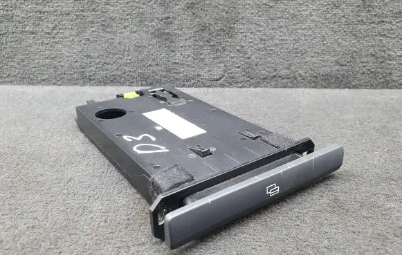 Audi A8 S8 D3 4E Cup holder 4E0857925A 4E0857925A4PK