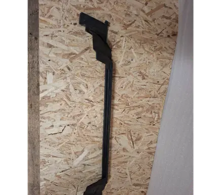 Tesla Model 3 Front door glass trim molding 109049500E 109049600E