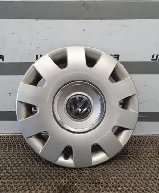 Volkswagen Touran II R15 wheel hub/cap/trim 3B0601147