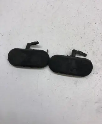 Audi A3 S3 A3 Sportback 8P Windshield washer spray nozzle 8P0955988 8P0955987