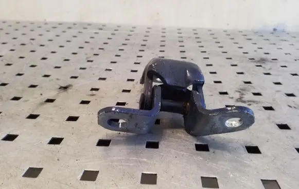 Toyota Yaris Front door upper hinge