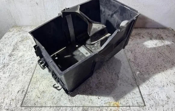 Volvo V50 Battery box tray 3M5110723