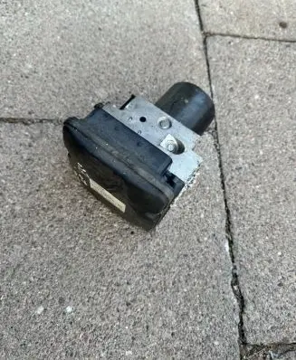 BMW 5 E60 E61 ABS Pump 6783360