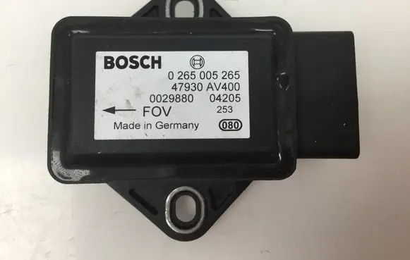 Nissan Primera ESP (stability system) control unit 47930AV400